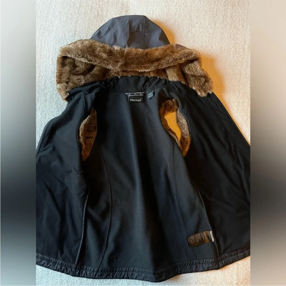Marmot vest, dark charcoal gray and brown faux fur lined hood/ sleeves. Sz S - Picture 2 of 4